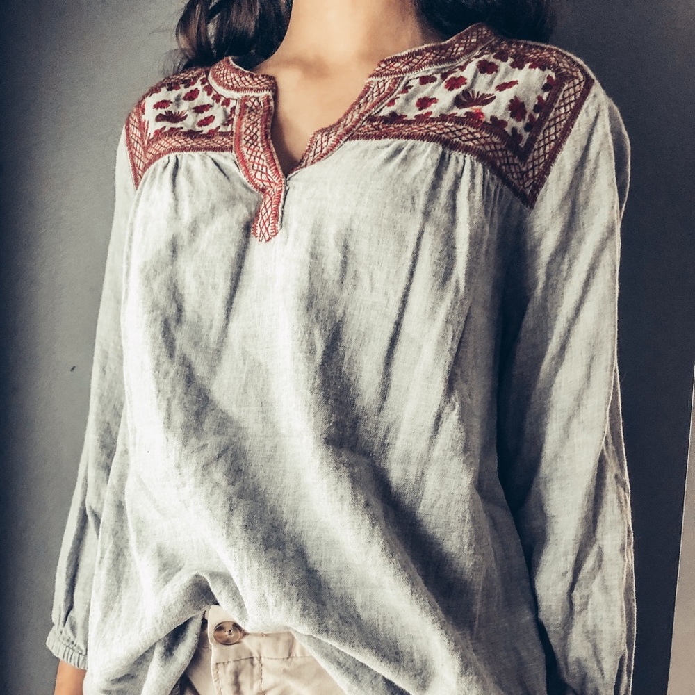 Gray v neck blouse